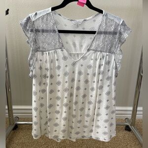 Lucky Brand White/Black Top L/G - EUC (125)